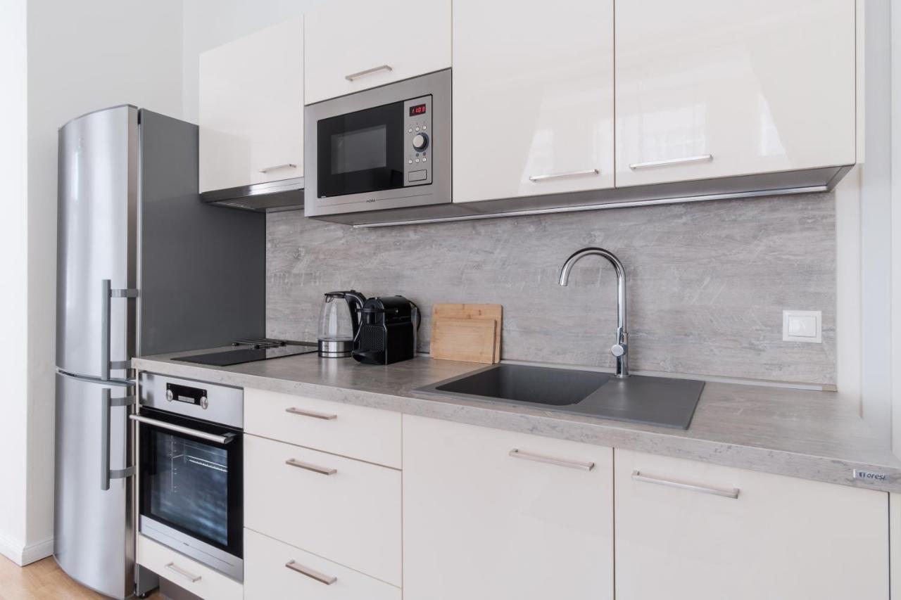 Luminous Apartment For 2 Near Wenceslas Square By Prague Days Exterior foto